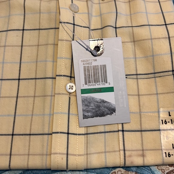 NWT Van Heusen Shirt - Picture 3 of 5
